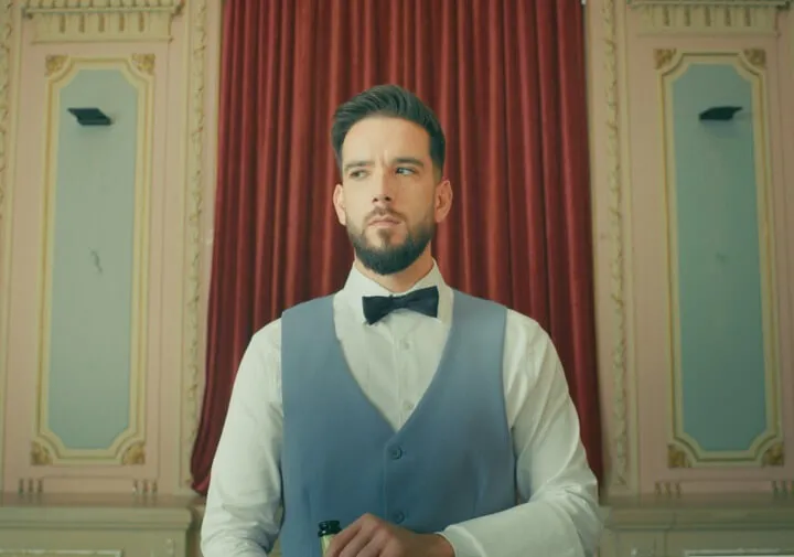 Still du clip Laisser Dehors